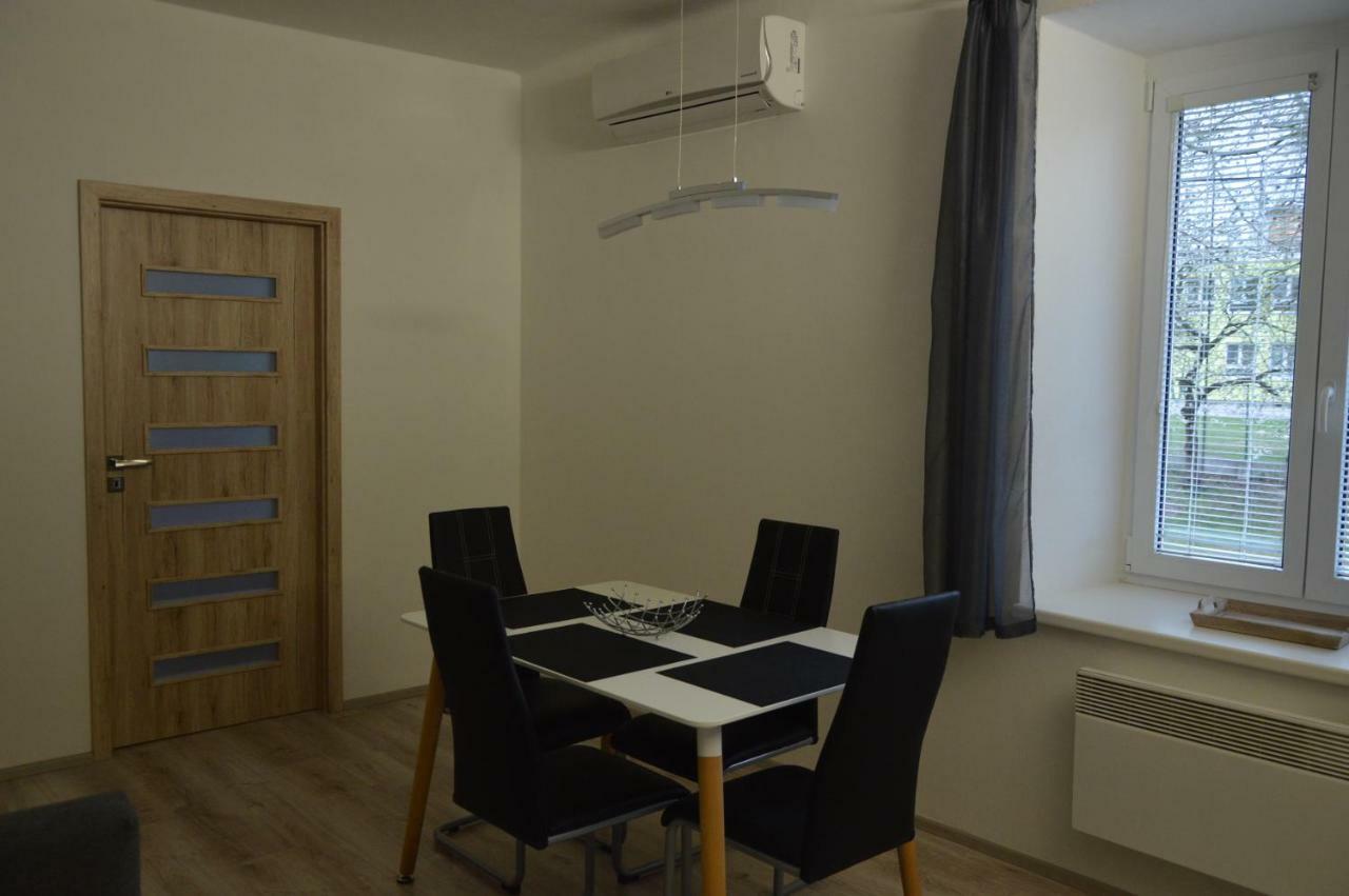 Apartmanovy Byt Třeboň Exterior foto